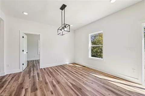 527 Tarleton Ave, Burlington, NC 27215 photo 8