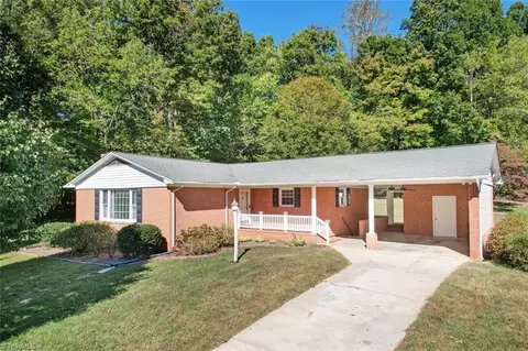 1915 Ashby St, Eden, NC 27288