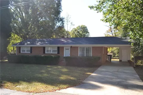723 Virginia St, Mayodan, NC 27027