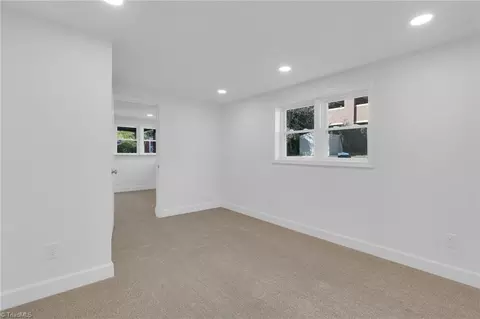 837 Willow Pl, High Point, NC 27260 photo 18