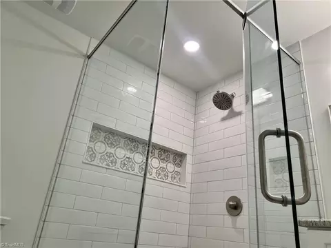 837 Willow Pl, High Point, NC 27260 photo 6