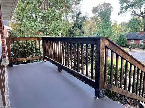 837 Willow Pl, High Point, NC 27260 photo 3