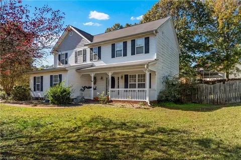 6860 Rangecrest Rd, Belews Creek, NC 27009