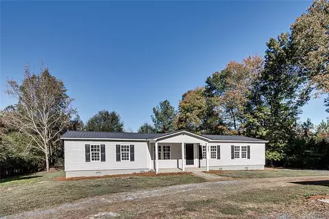 195 Freeman Electric Rd, Troy, NC 27371