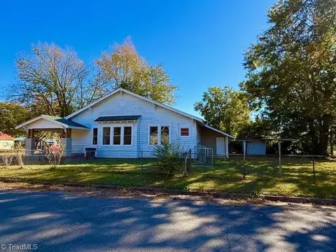 238 Broad St, Lexington, NC 27295