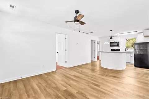 Living - 1423 Commerce Ave E, High Point, NC 27260 photo 3 of 5