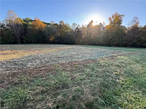 8 10 Acres Brown Rd, King, NC 27021 photo 3