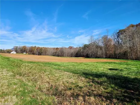 8 10 Acres Brown Rd, King, NC 27021 photo 2