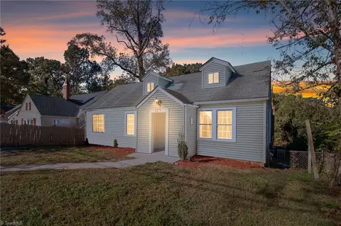 127 Randolph Ave N, Asheboro, NC 27203