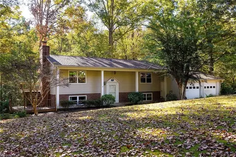 576 Brentwood Rd, Winston Salem, NC 27107