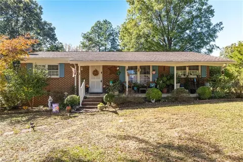 835 Grand Oaks Dr, Eden, NC 27288