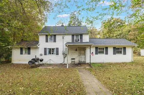 542 Hopkins Rd, Kernersville, NC 27284
