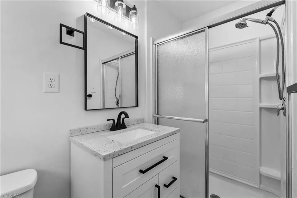 Bath - 2108 Carpenter St, Greensboro, NC 27403 photo 1 of 2