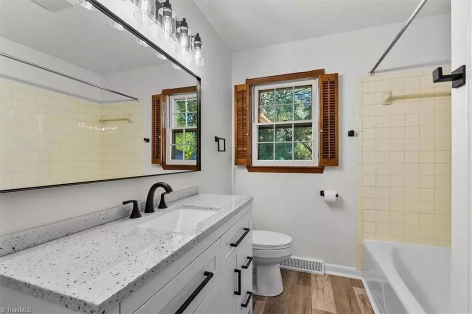 Bath - 2108 Carpenter St, Greensboro, NC 27403 photo 2 of 2