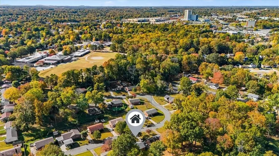 View/Area - 2108 Carpenter St, Greensboro, NC 27403 photo 13 of 13