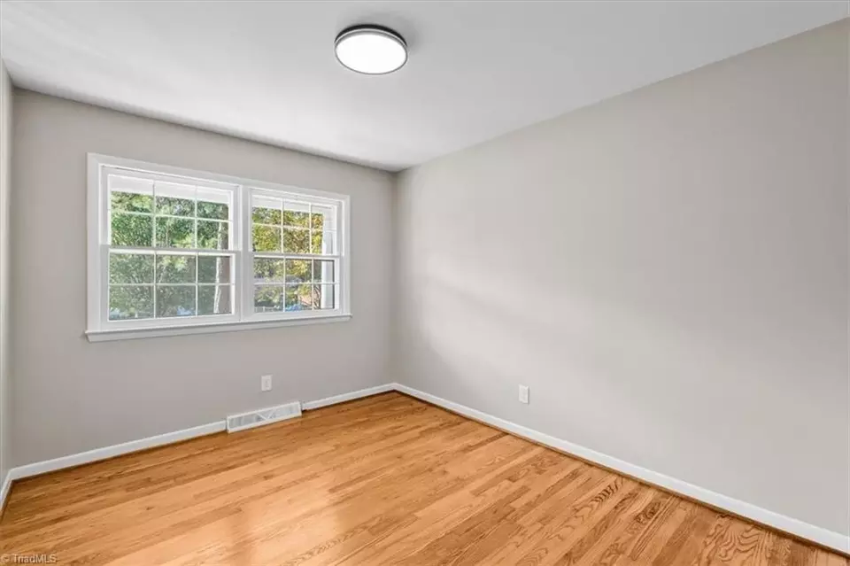 Bedroom - 2108 Carpenter St, Greensboro, NC 27403 photo 5 of 10