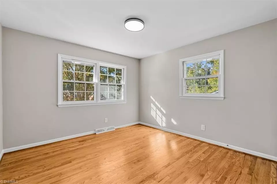 Bedroom - 2108 Carpenter St, Greensboro, NC 27403 photo 8 of 10