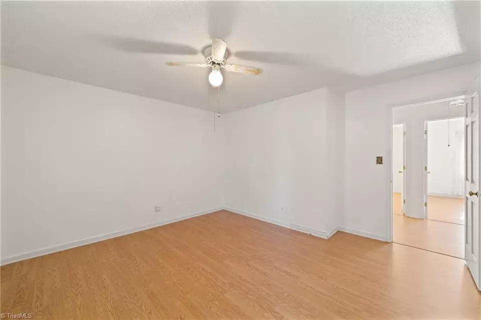 4827 Tower Rd #D, Greensboro, NC 27410 | MLS# 1199919 | 38 Photos - Movoto