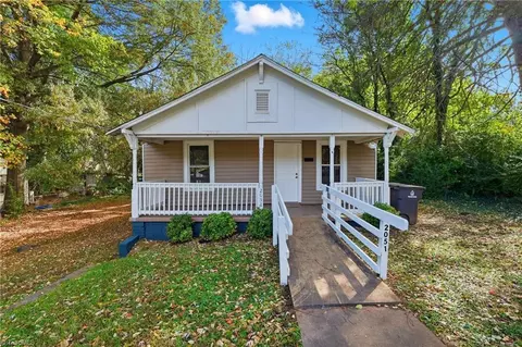 2051 Bloomfield Dr, Winston Salem, NC 27107