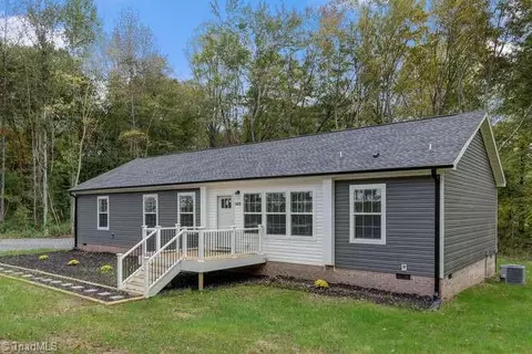 1920 Ashby St, Eden, NC 27288
