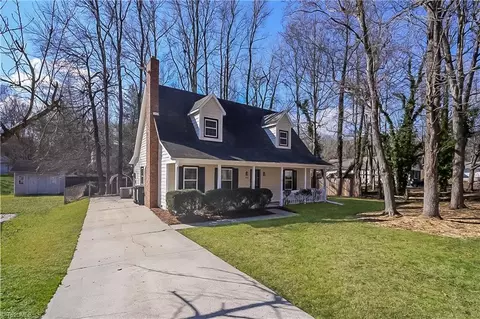 4805 Yorkwood Dr, Greensboro, NC 27407