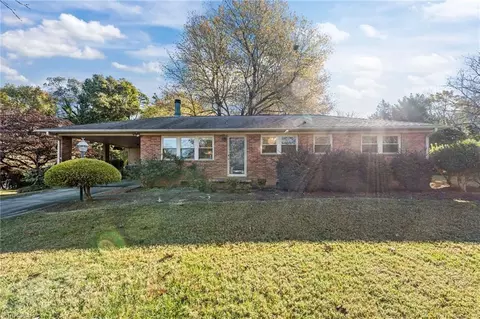 308 Edwards Pl, Jamestown, NC 27282