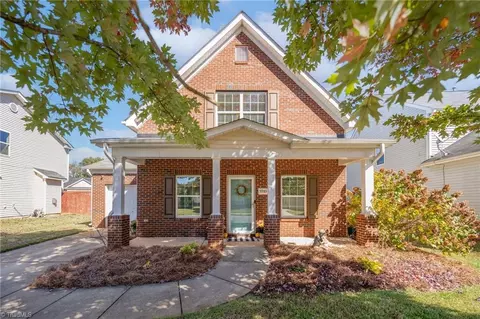 5983 Odenton Ln, Pfafftown, NC 27040