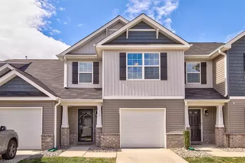 3908 Copperfield Ct, High Point, NC 27265