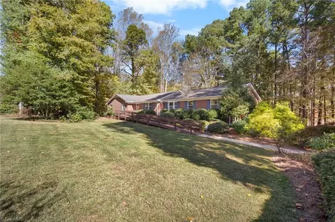 104 Alpine Dr, Lexington, NC 27295