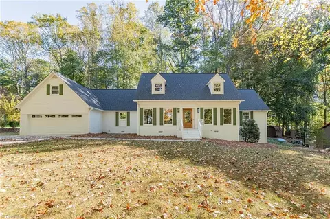 102 Tomahawk Trl, Lexington, NC 27295