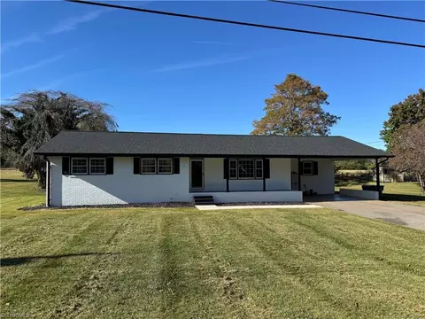 Exterior - 209 Freeman St, Dobson, NC 27017 photo 3 of 11