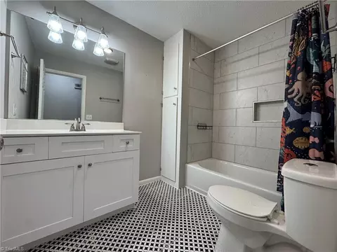 Bath - 209 Freeman St, Dobson, NC 27017 photo 2 of 2