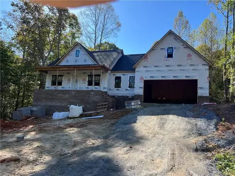 4851 Creeks Crossing Rd, Asheboro, NC 27205