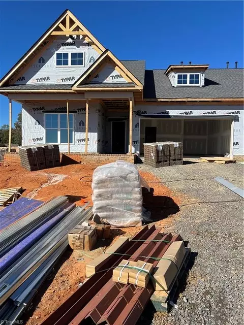 4252 Quartersaw Ln #TH8, Clemmons, NC 27012