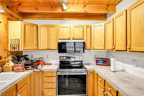 Kitchen - 849 River Ridge Rd, Boone, NC 28607 photo 2 of 3