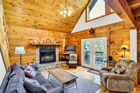 Living - 849 River Ridge Rd, Boone, NC 28607 photo 1 of 4