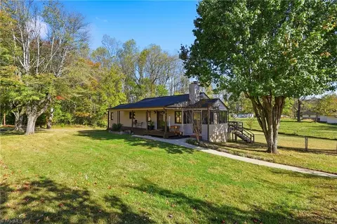 5248 Fleetwood Cir, Winston Salem, NC 27106