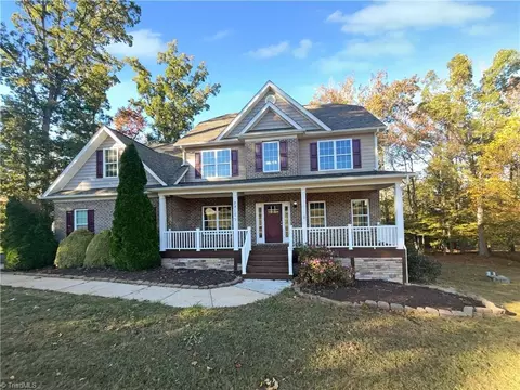 2917 Walbrook Ter, Browns Summit, NC 27214