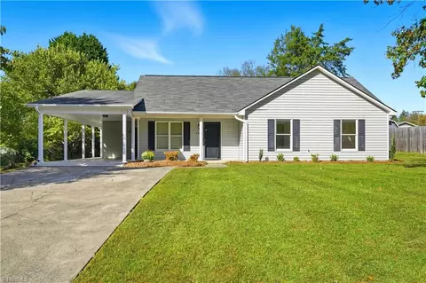 305 Appledore Ct, Winston Salem, NC 27103