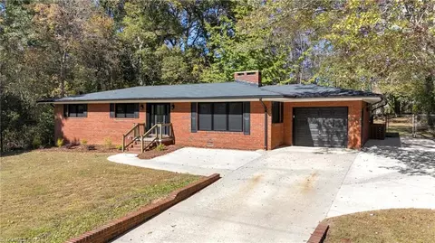 431 Newbern Ave, Asheboro, NC 27205