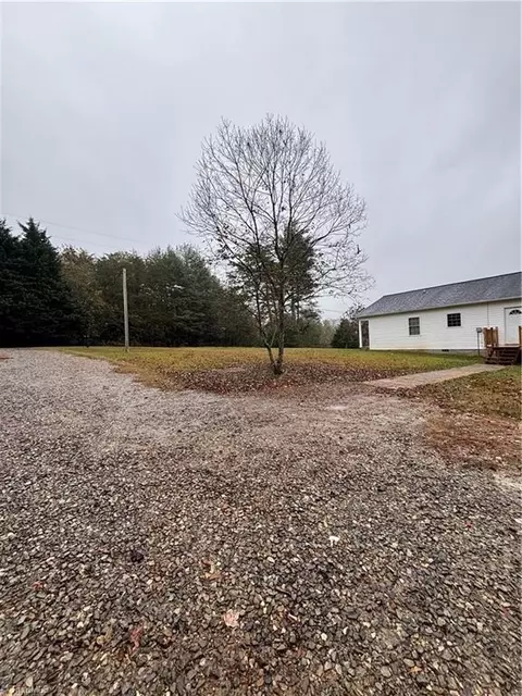 Exterior - 380 Huffman River Ln, Purlear, NC 28665 photo 1 of 1