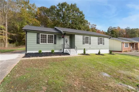 345 Retnuh Dr, Winston Salem, NC 27105