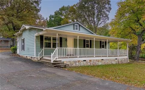 2206 Glenside Dr, Greensboro, NC 27405