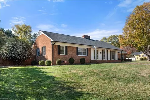 1005 Onslow Dr, Greensboro, NC 27408