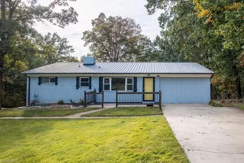 2006 Lambert Dr, Asheboro, NC 27205