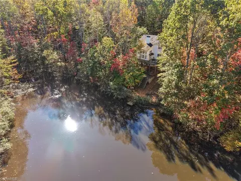 View/Area - 1040 Sycamore St, King, NC 27021 photo 4 of 5