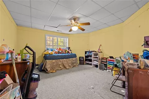 Bedroom - 1040 Sycamore St, King, NC 27021 photo 5 of 7