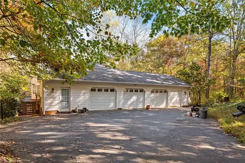 Exterior - 1040 Sycamore St, King, NC 27021 photo 1 of 7
