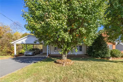 3555 Transou Rd, Pfafftown, NC 27040