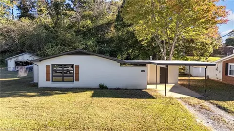 1280 Cloister Dr, Winston Salem, NC 27127